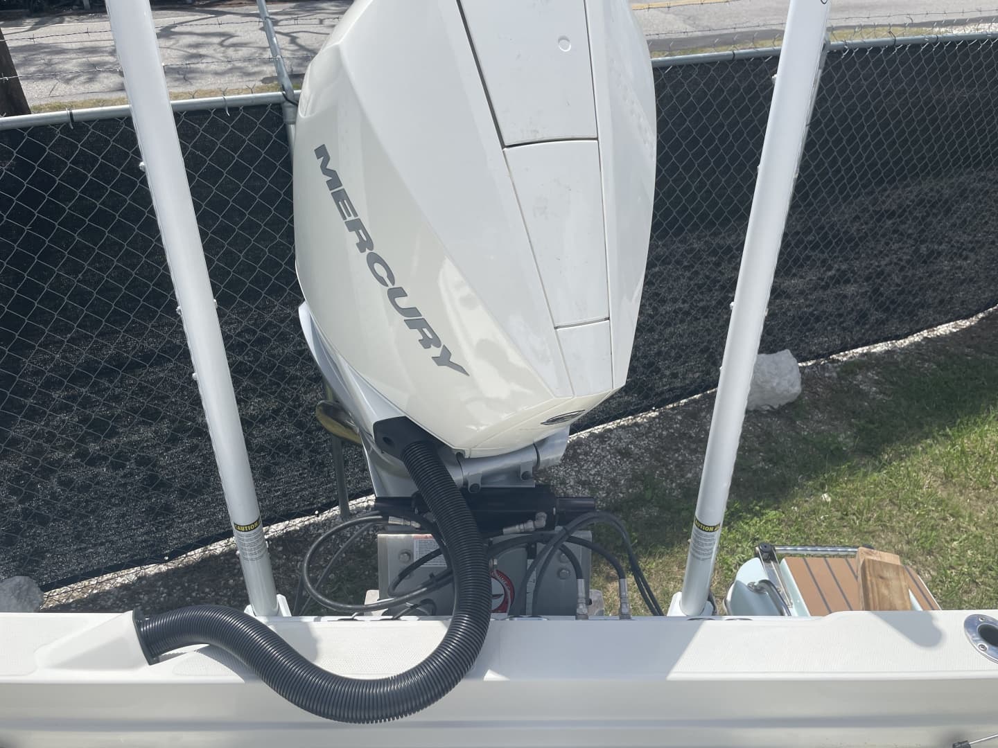 2022 Ranger 2510 Bay