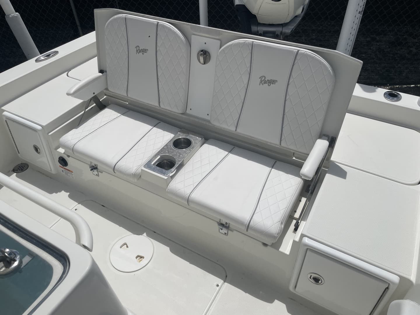 2022 Ranger 2510 Bay