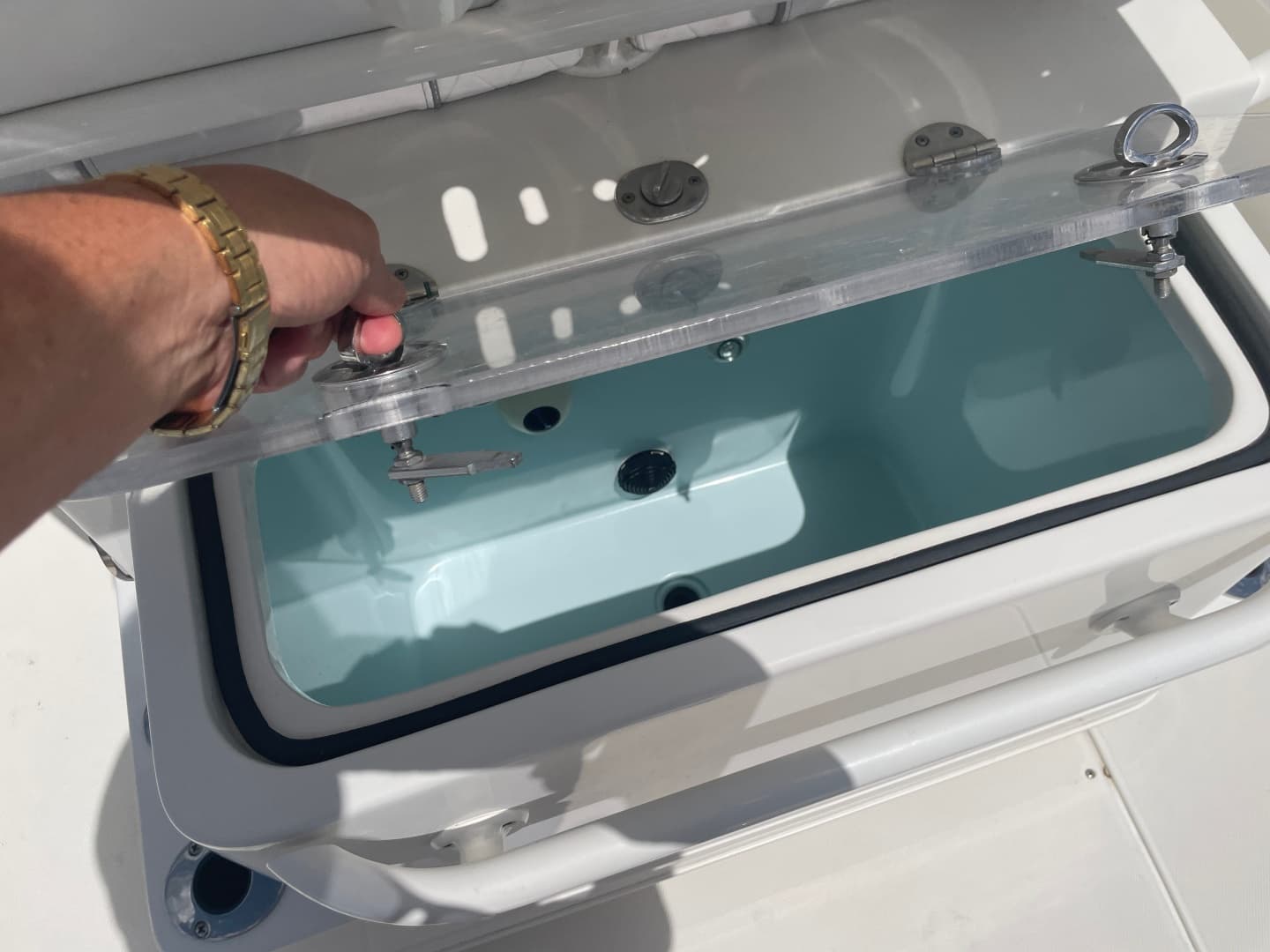 2022 Ranger 2510 Bay