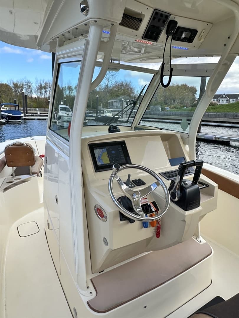 Helm, Center Console