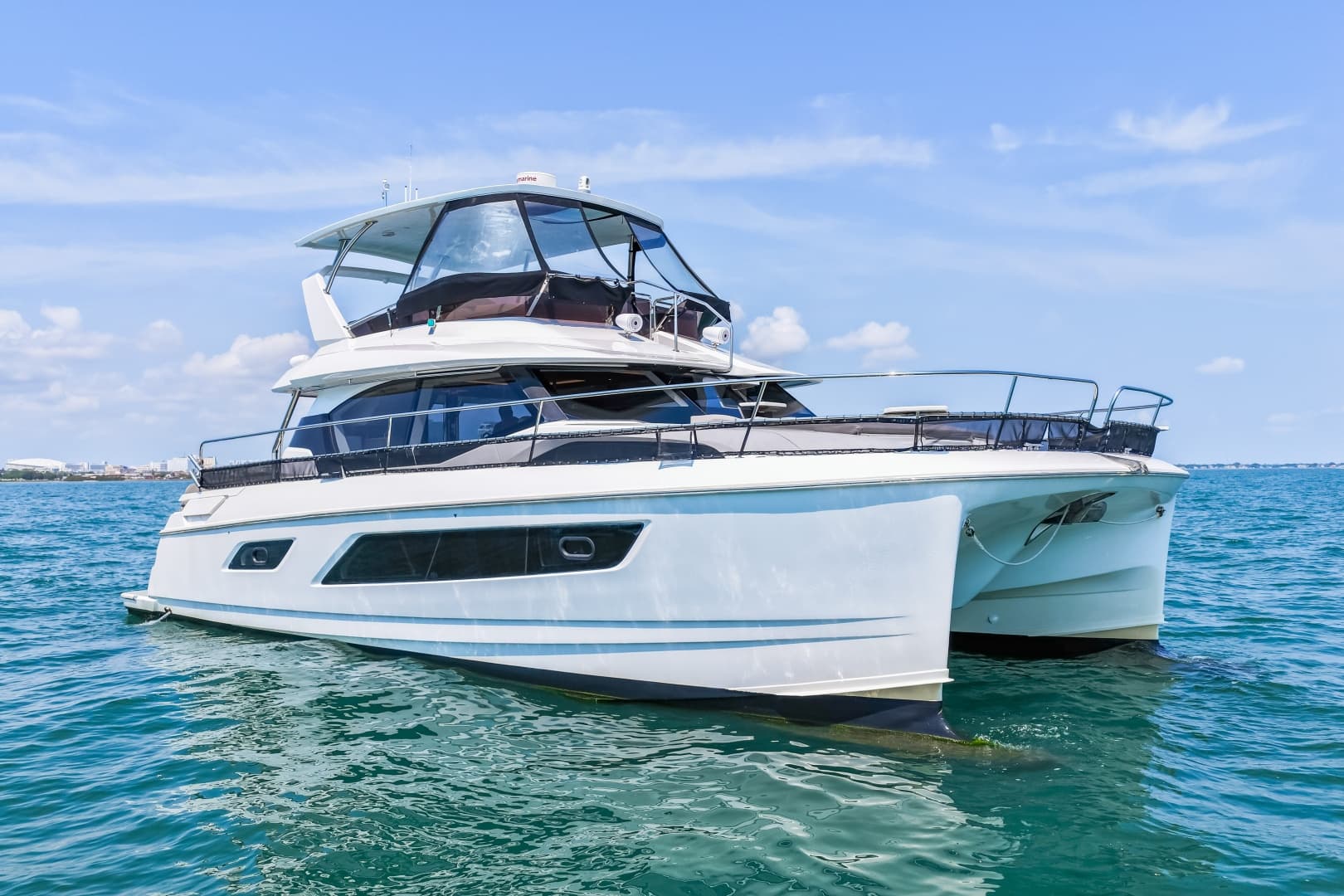 2021 44 Aquila MY Memories Not Dreams Starboard Profile 