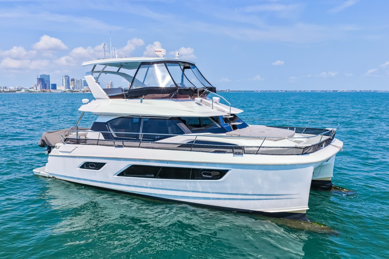 2021 44 Aquila MY Memories Not Dreams Starboard Profile 