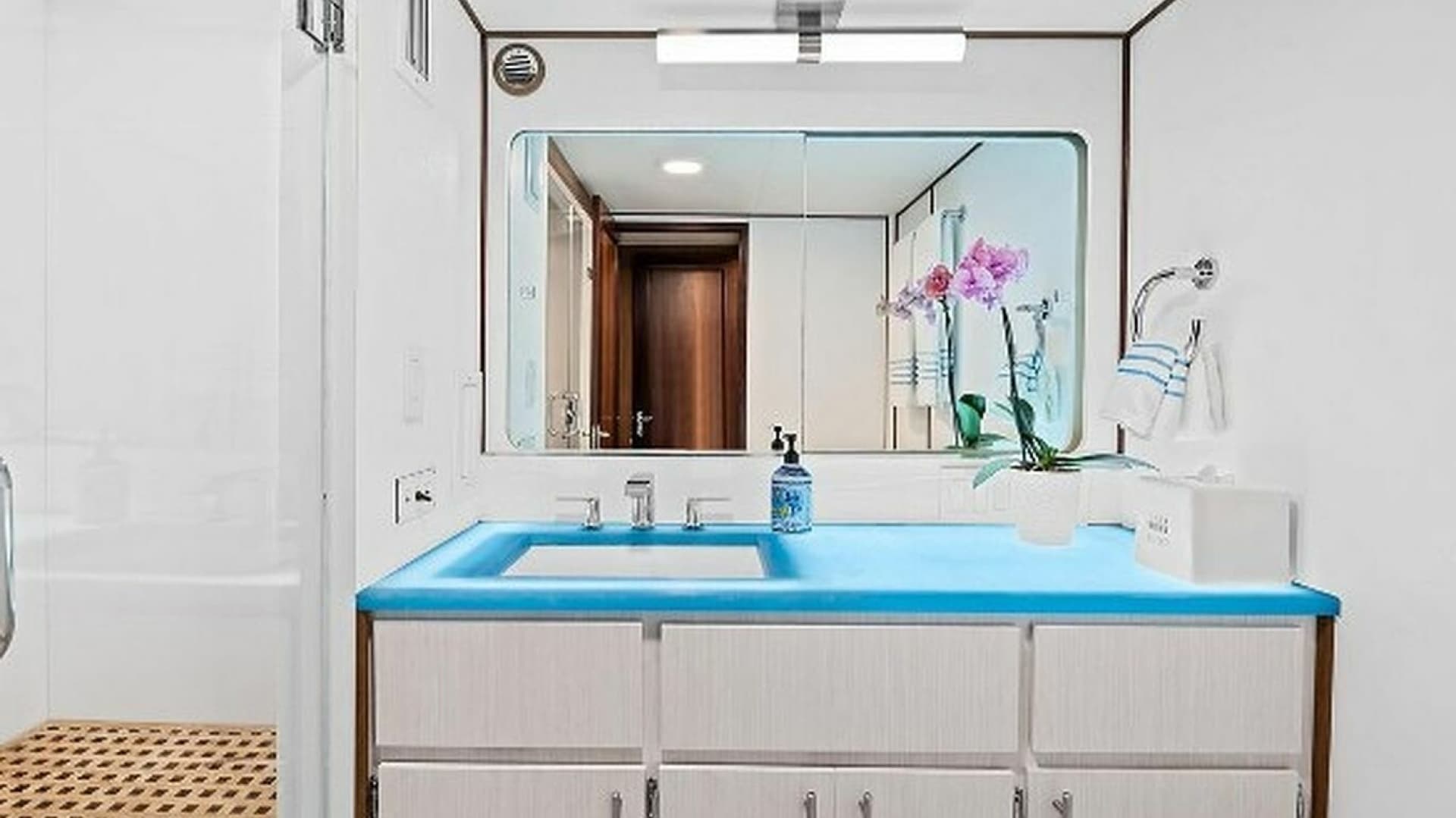 1989 Hatteras Motor Yacht