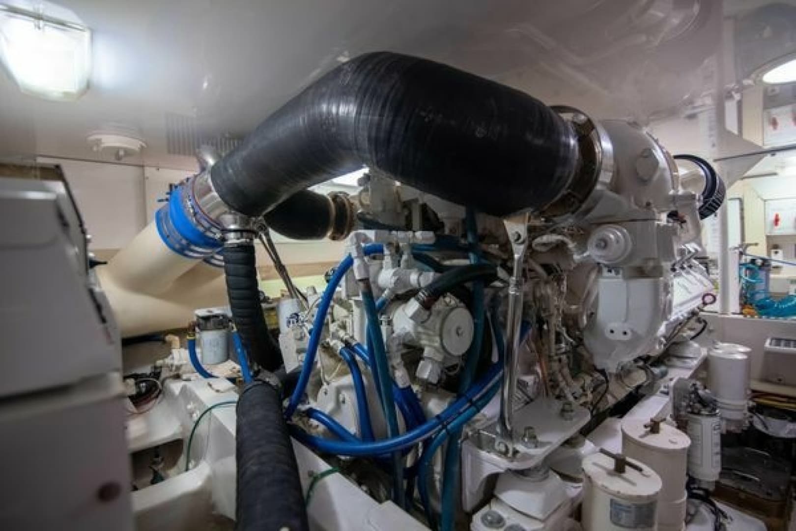 2007 Viking 52 Convertible