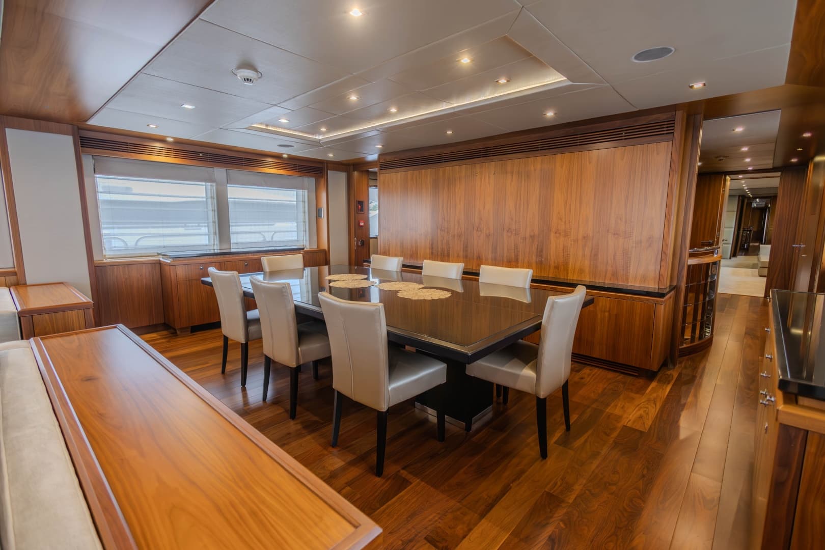 2014 Sunseeker 131
