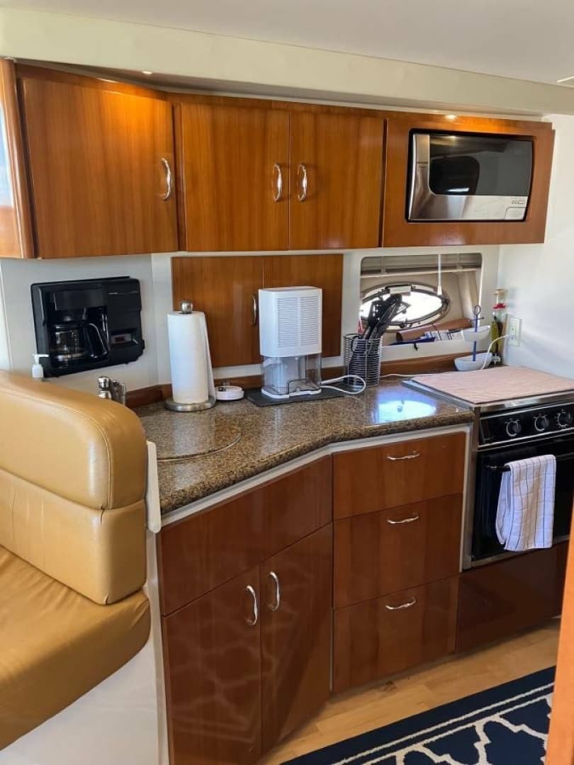 2003 Carver 350 Mariner