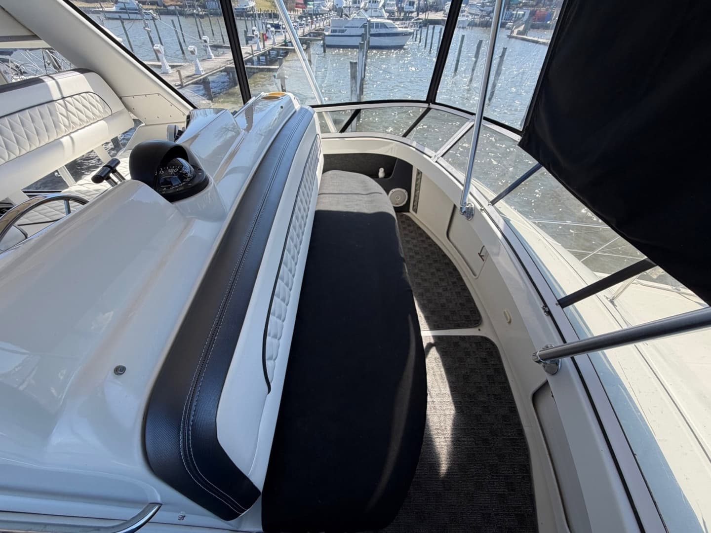 1997 Carver 400 Cockpit MY