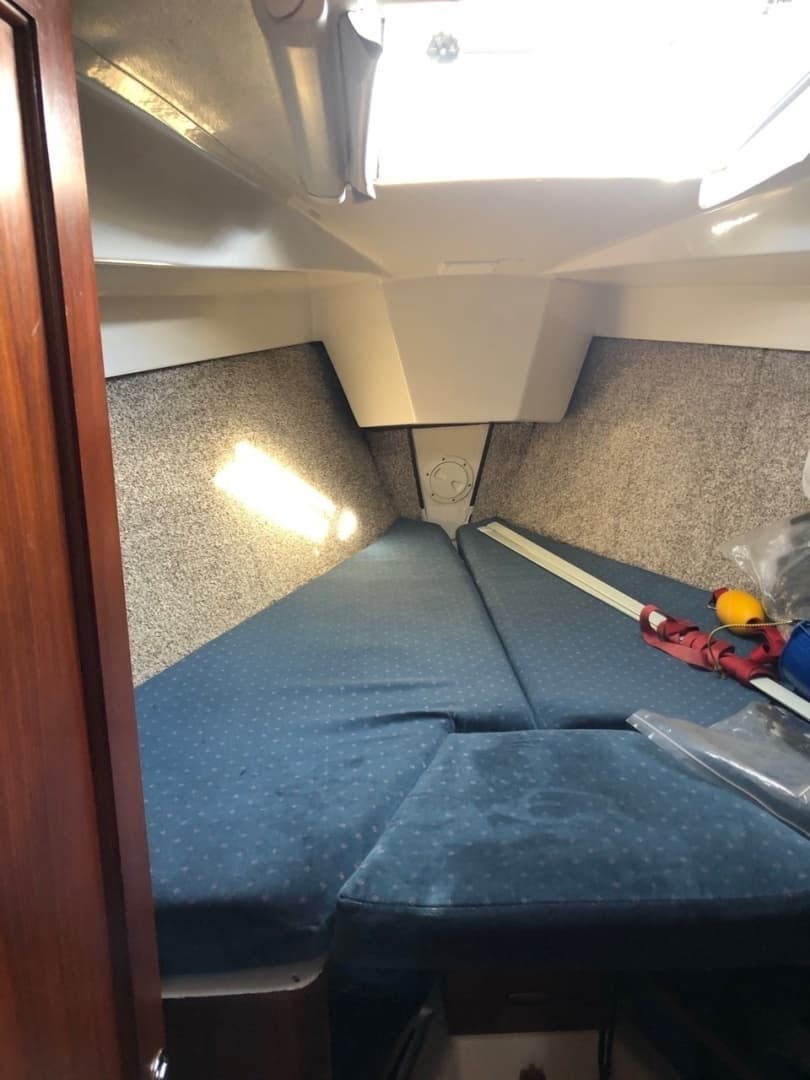 1983 Hunter 34