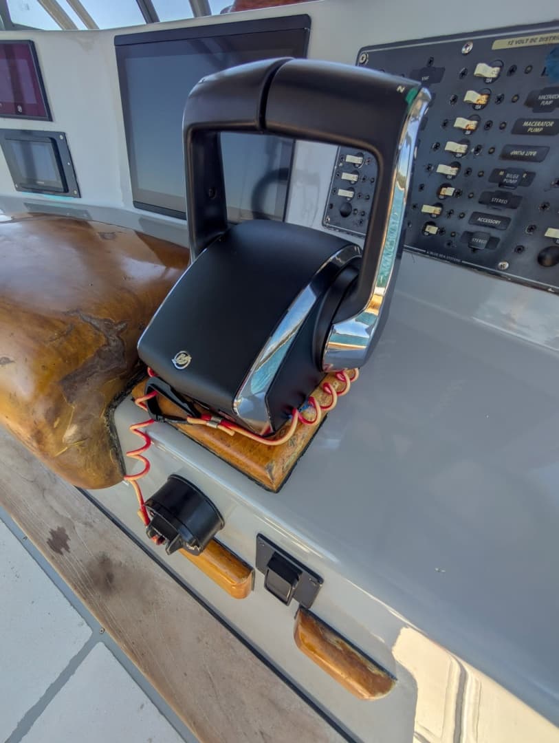 1995 Ocean Master 34