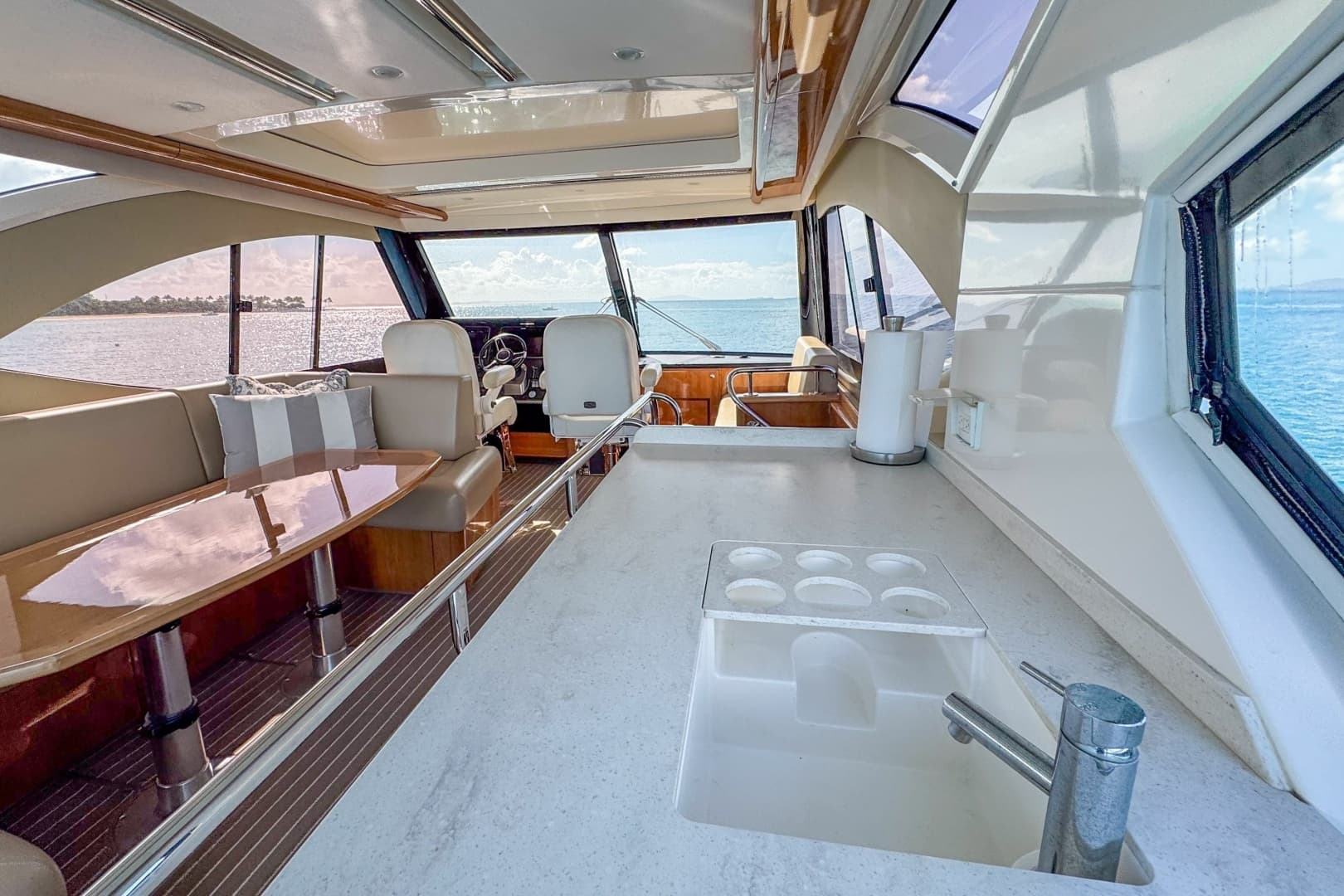 2015 Riviera 53 Enclosed Bridge