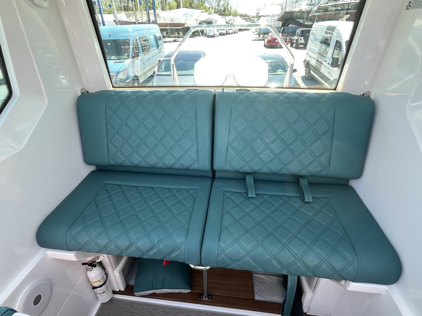 2023 Axopar 28 CABIN