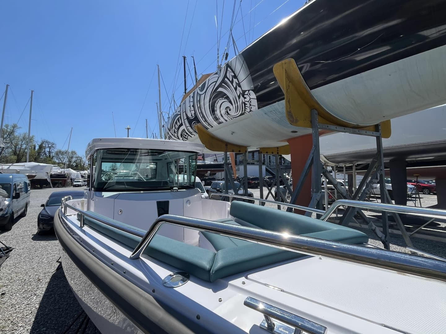 2023 Axopar 28 CABIN