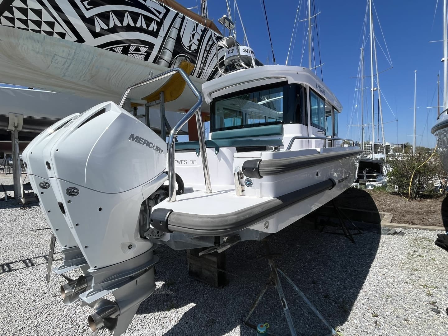 2023 Axopar 28 CABIN