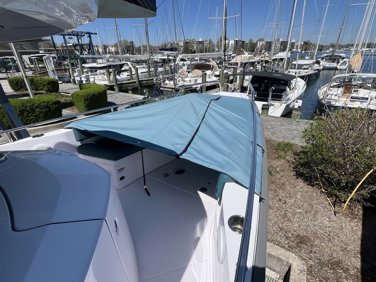 2023 Axopar 28 CABIN