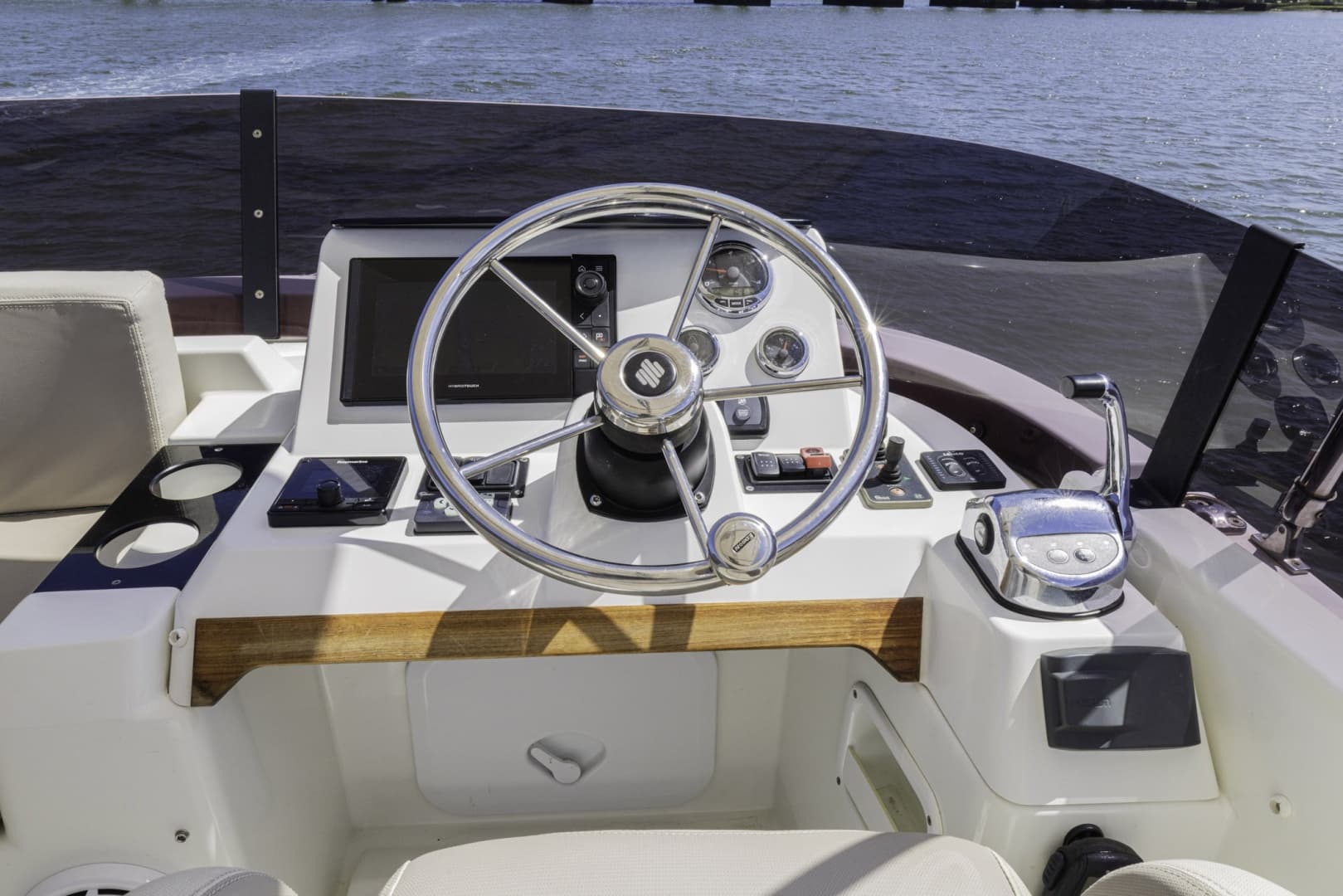 2019 Beneteau Swift Trawler