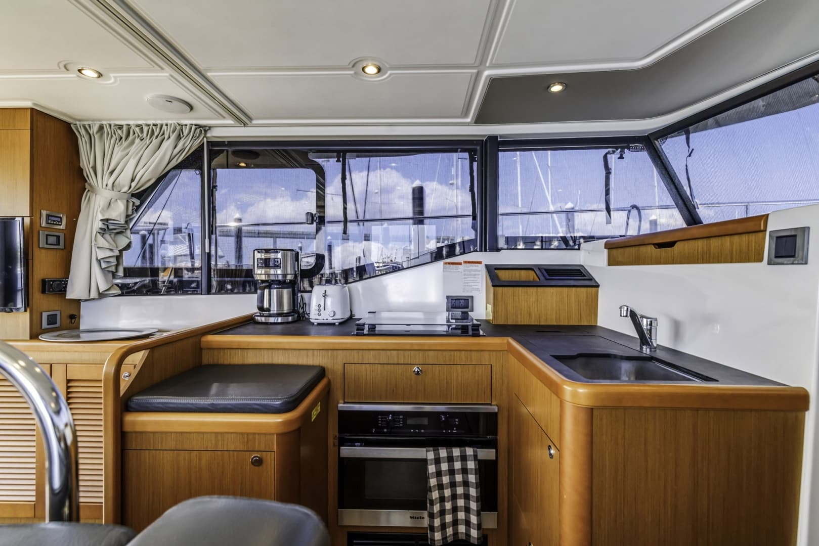2019 Beneteau Swift Trawler