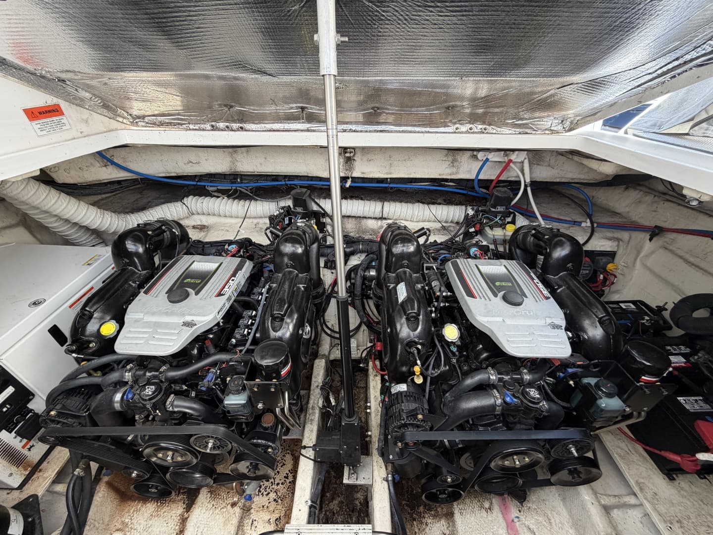 2013 Rinker 360 Express Cruiser