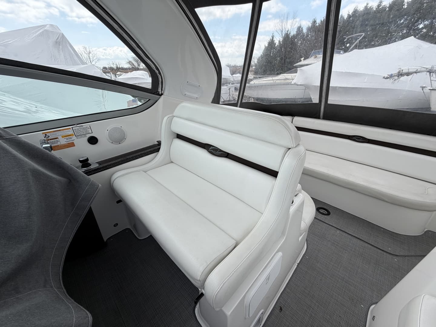 2013 Rinker 360 Express Cruiser