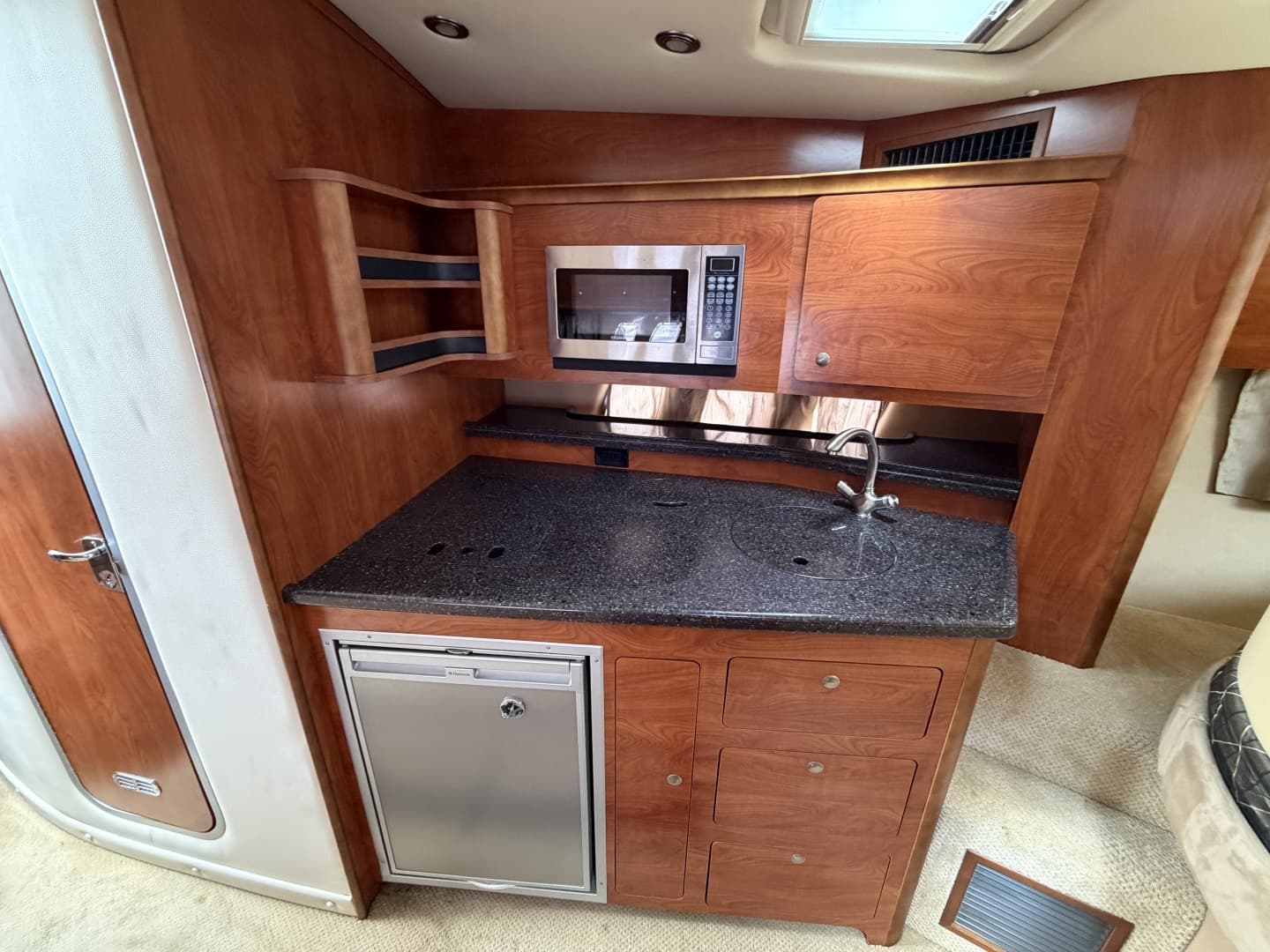 2013 Rinker 360 Express Cruiser