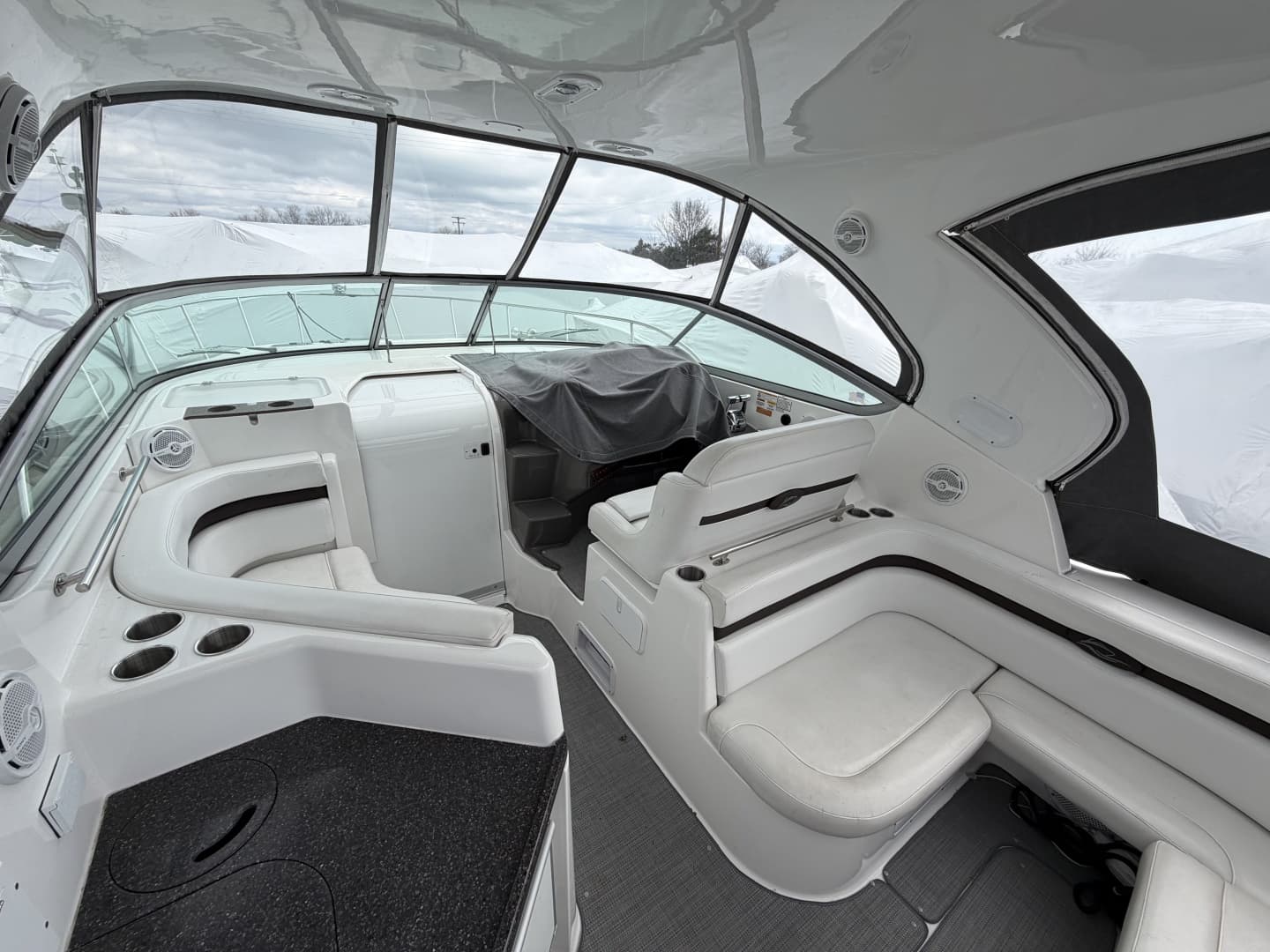 2013 Rinker 360 Express Cruiser