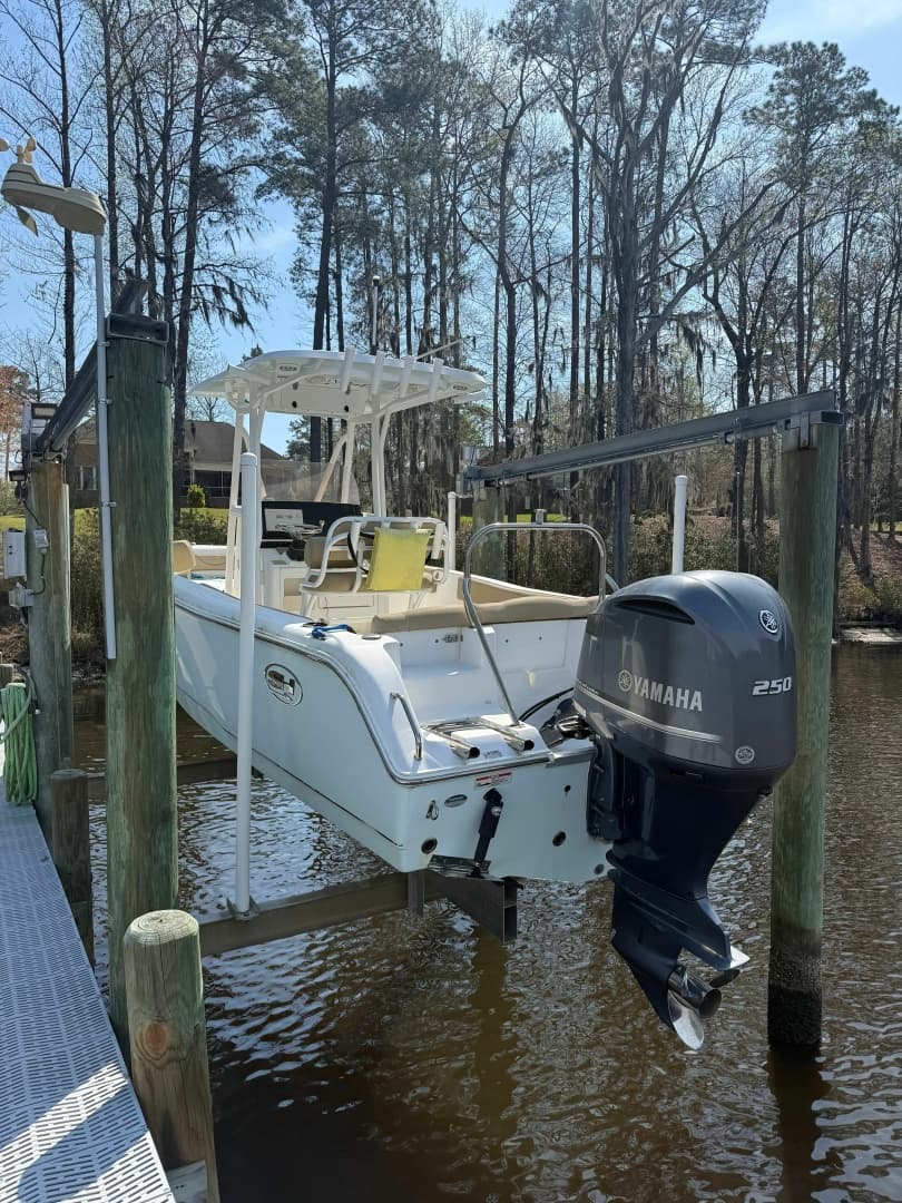 2018 Sea Hunt Ultra 234