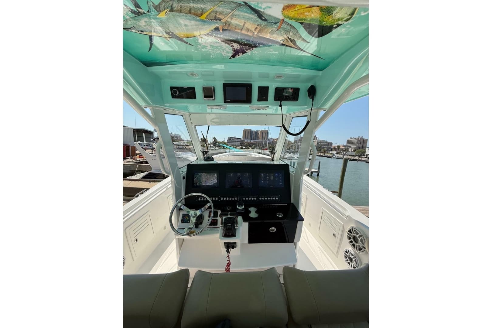 2021 Everglades 365 Center Console