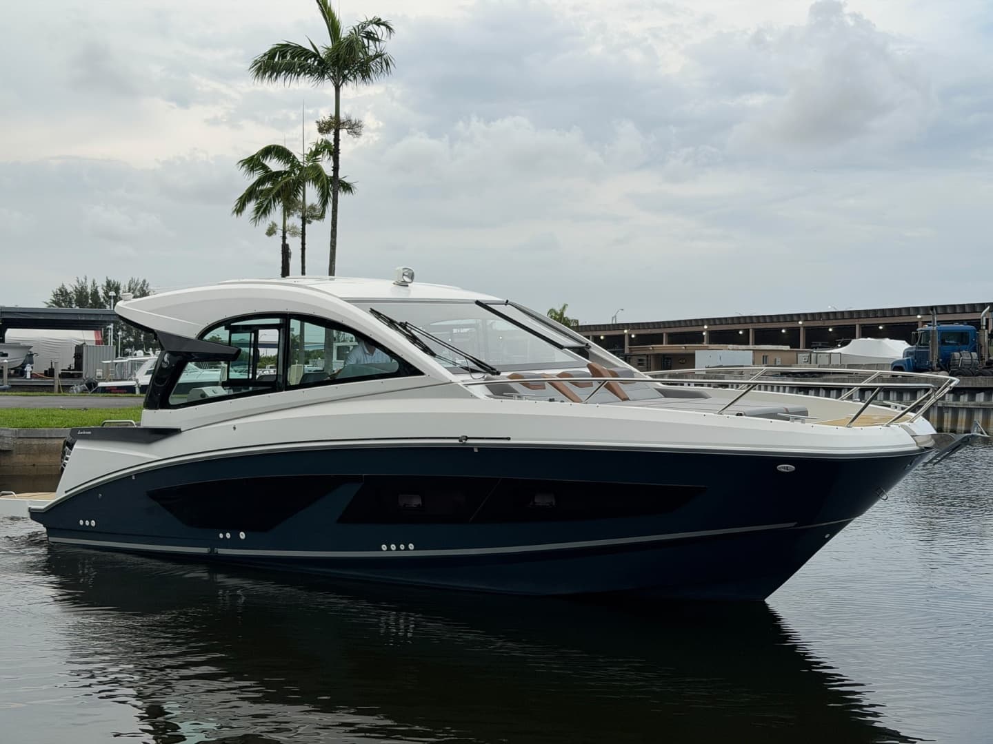 2023 Beneteau Gran Turismo 32
