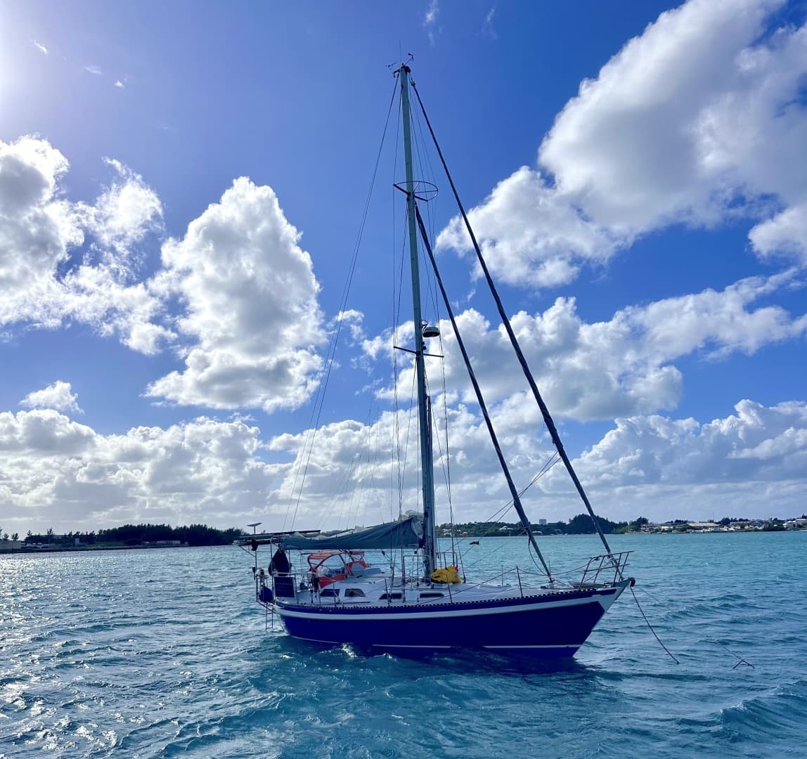 1984 Tayana Vancouver 42