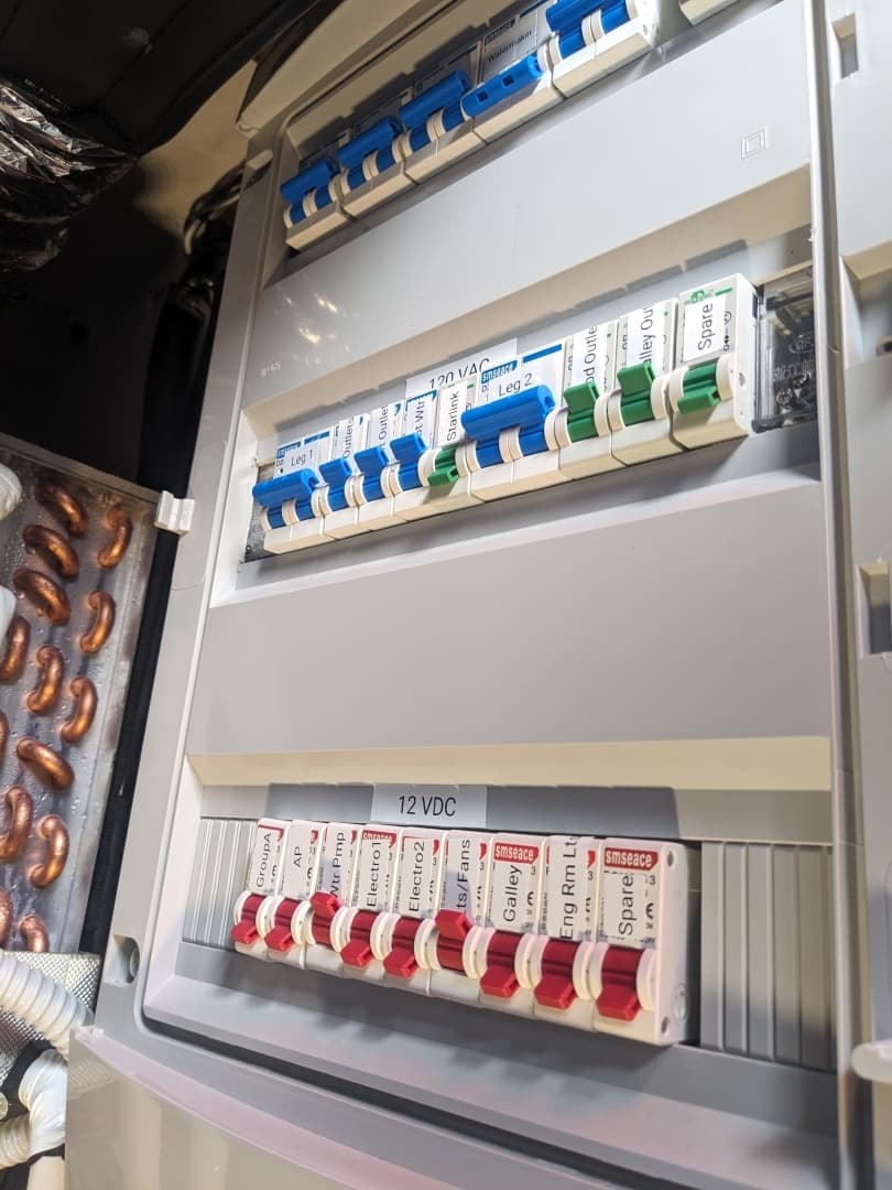 1984 Tayana Vancouver 42