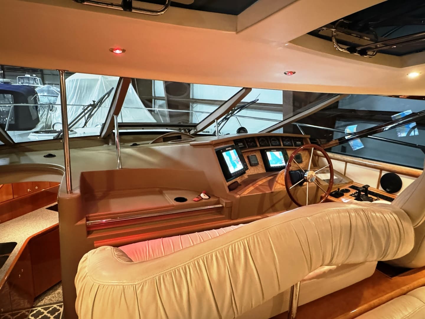 2001 Neptunus 56 Express