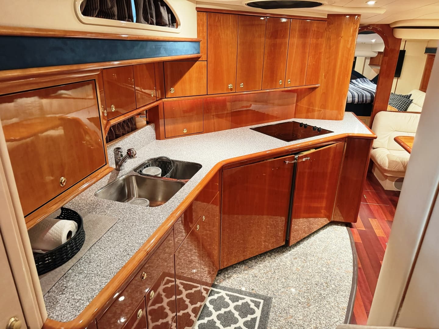 2001 Neptunus 56 Express