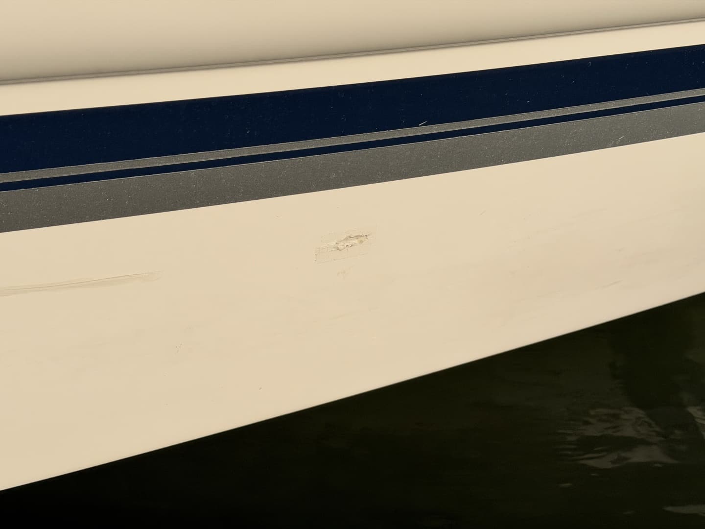 2007 Rinker 350 Express Cruiser