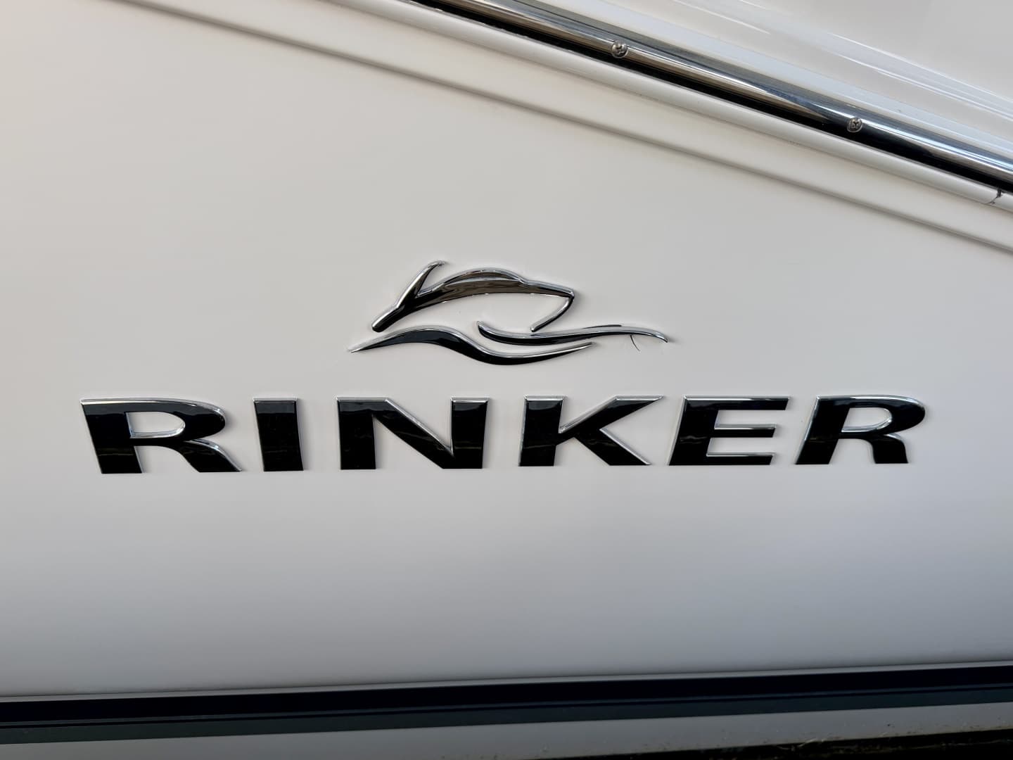 2007 Rinker 350 Express Cruiser