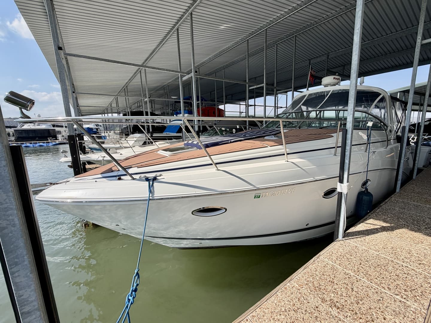 2007 Rinker 350 Express Cruiser