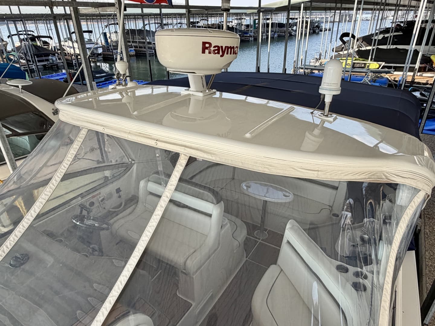 2007 Rinker 350 Express Cruiser