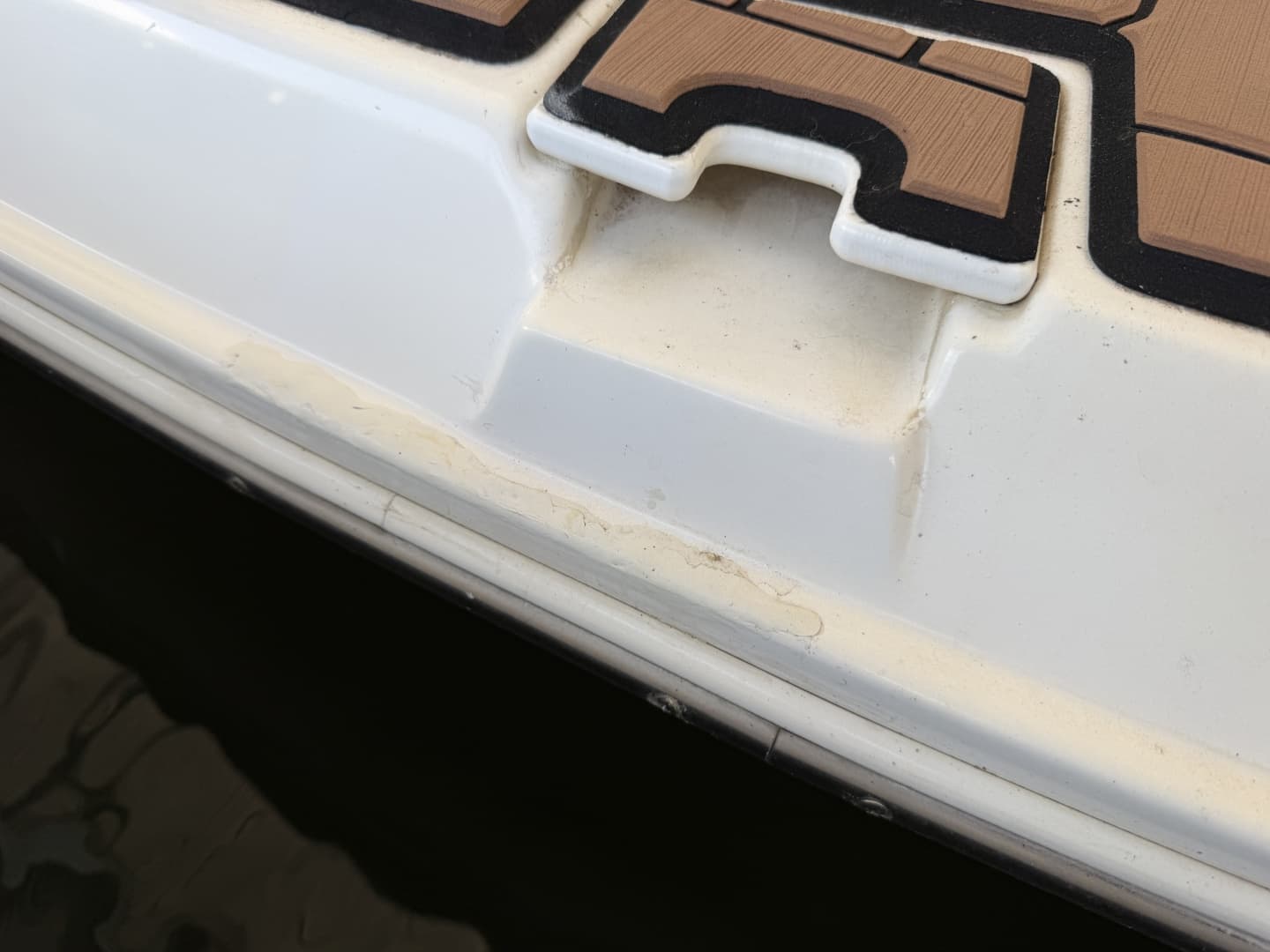 2007 Rinker 350 Express Cruiser