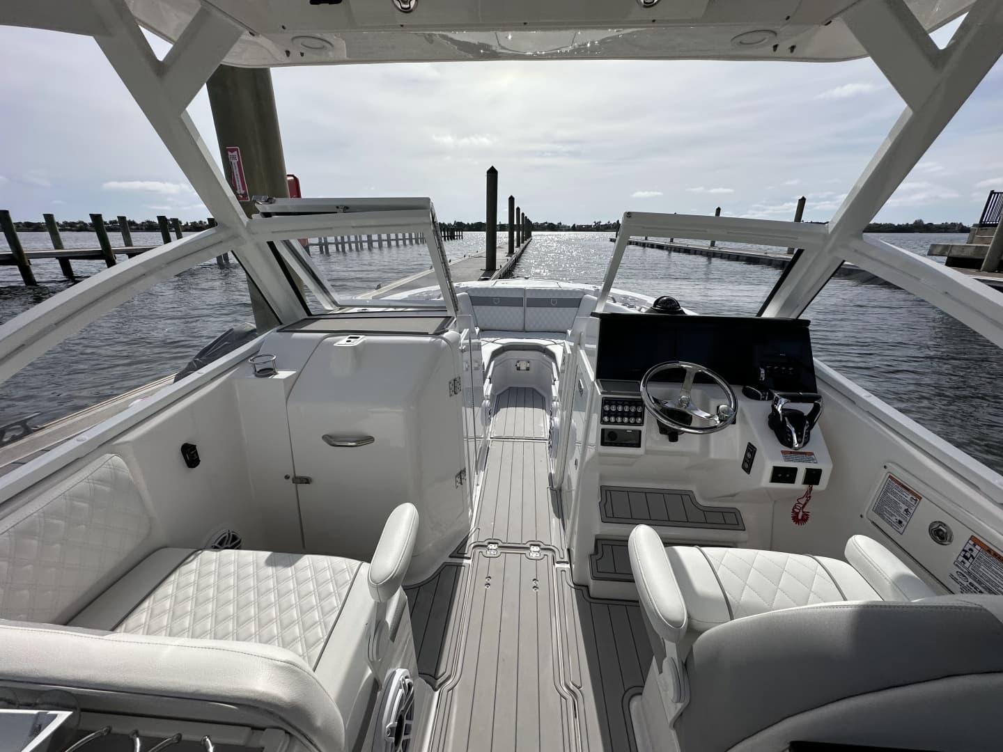 2025 Sea Fox 288 Traveler
