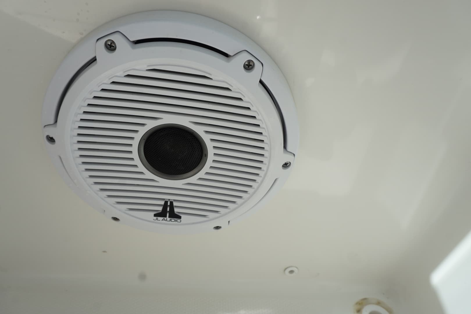 2024 23 World Cat 230 DC JL Audio Speakers (3)