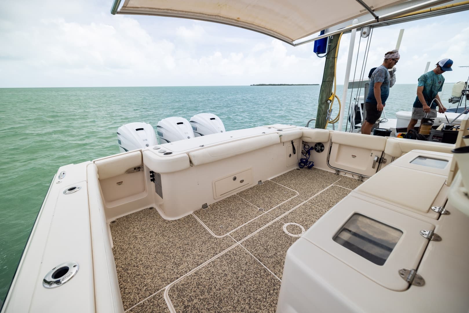 2021 Grady-White Canyon 376