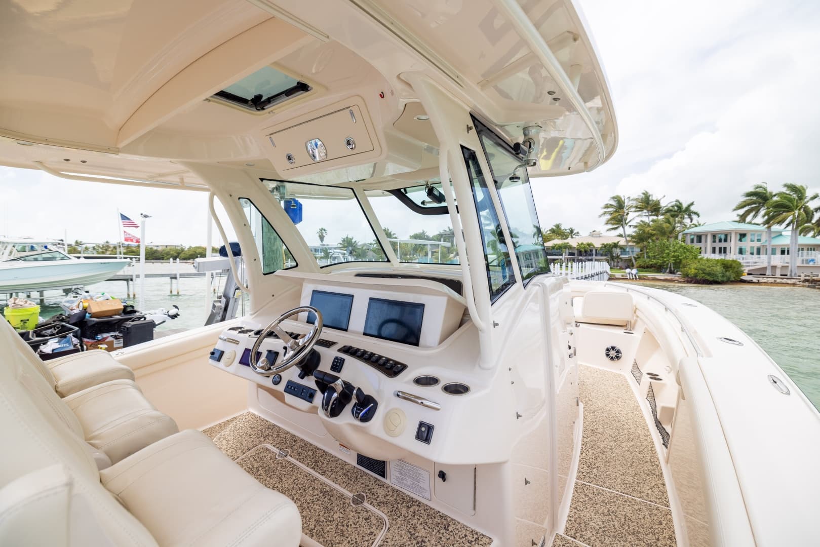 2021 Grady-White Canyon 376