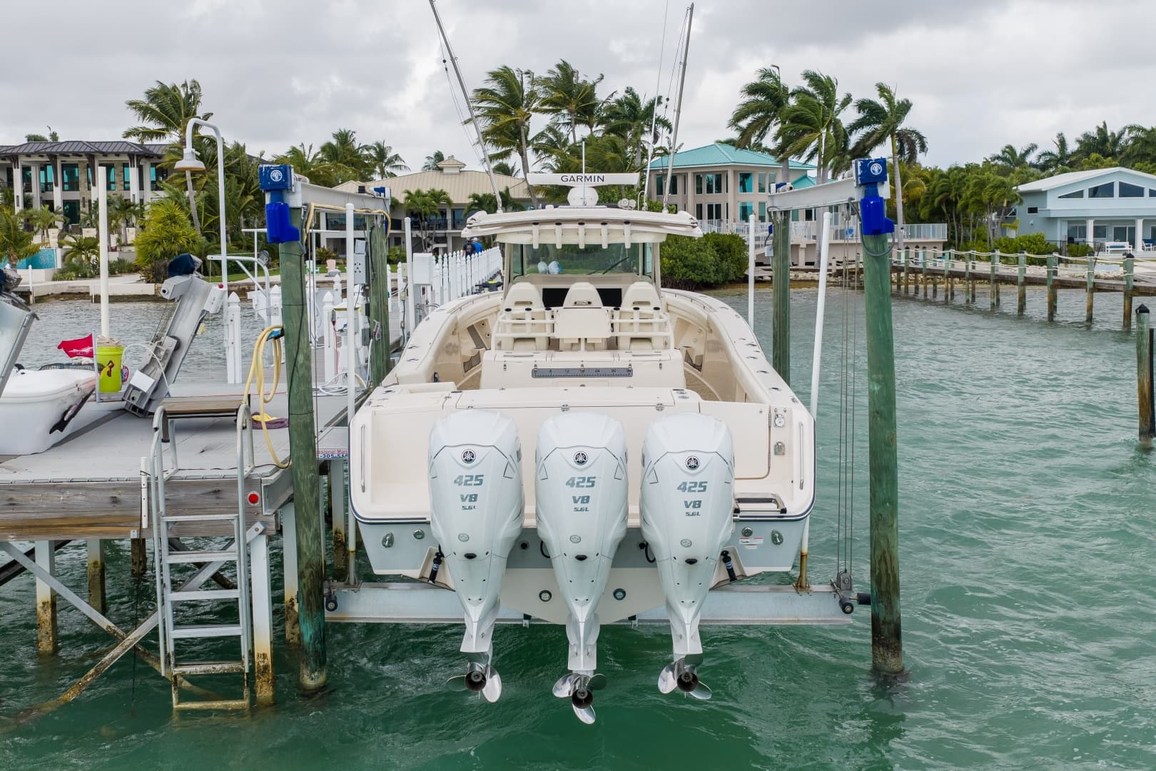 2021 Grady-White Canyon 376