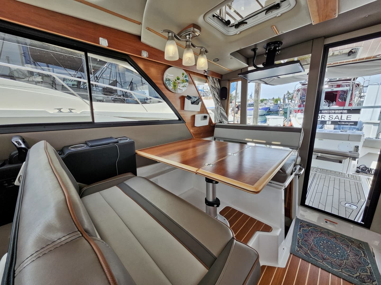 2022 Cutwater C-32 CB