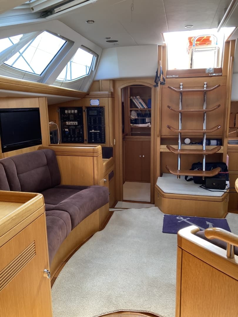2008 Oyster 56 Deck Saloon