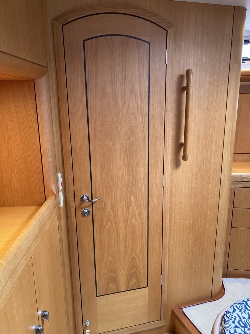 2008 Oyster 56 Deck Saloon