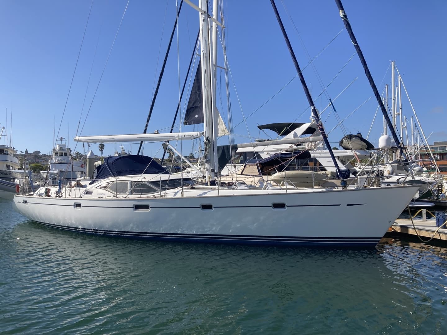 2008 Oyster 56 Deck Saloon