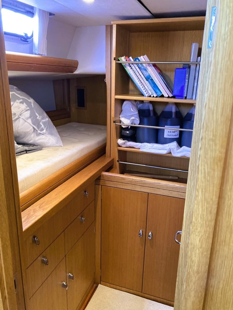 2008 Oyster 56 Deck Saloon