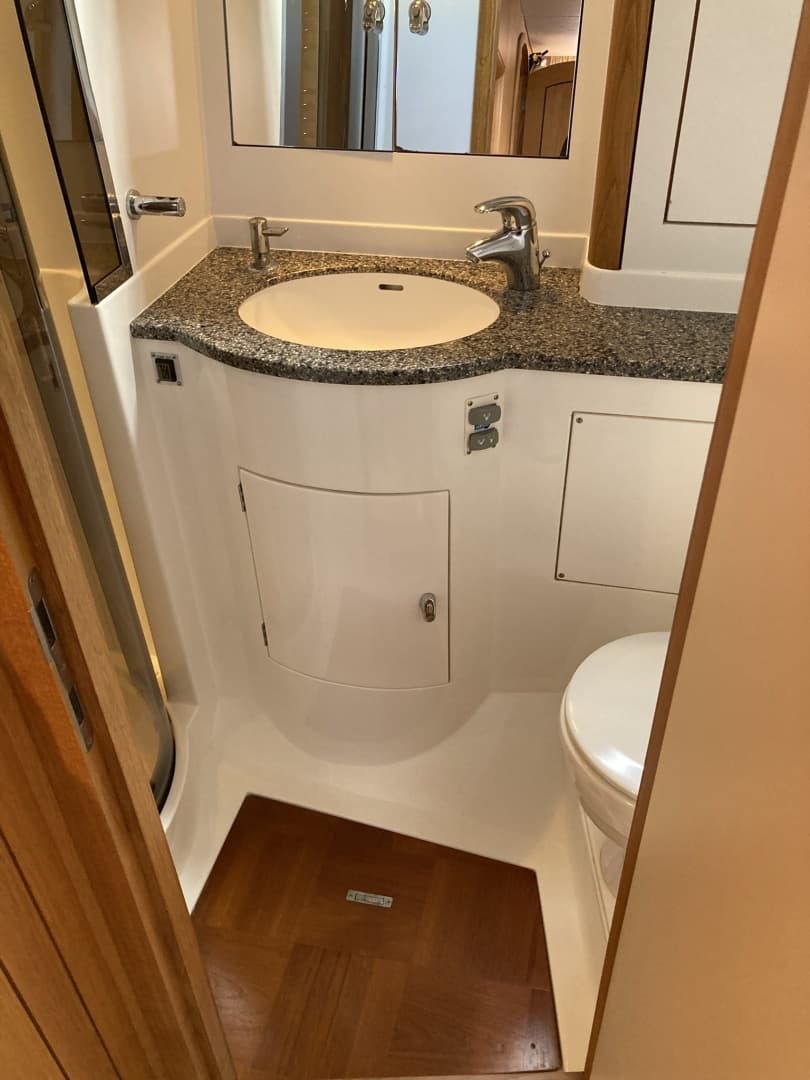2008 Oyster 56 Deck Saloon