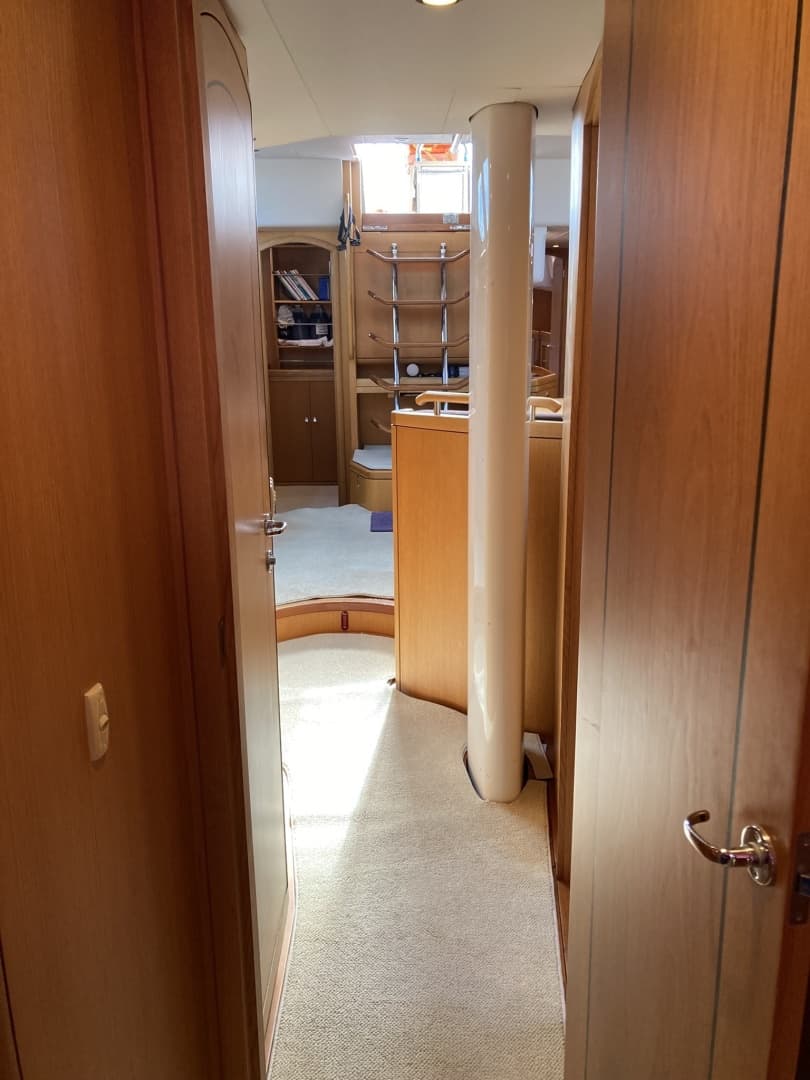 2008 Oyster 56 Deck Saloon