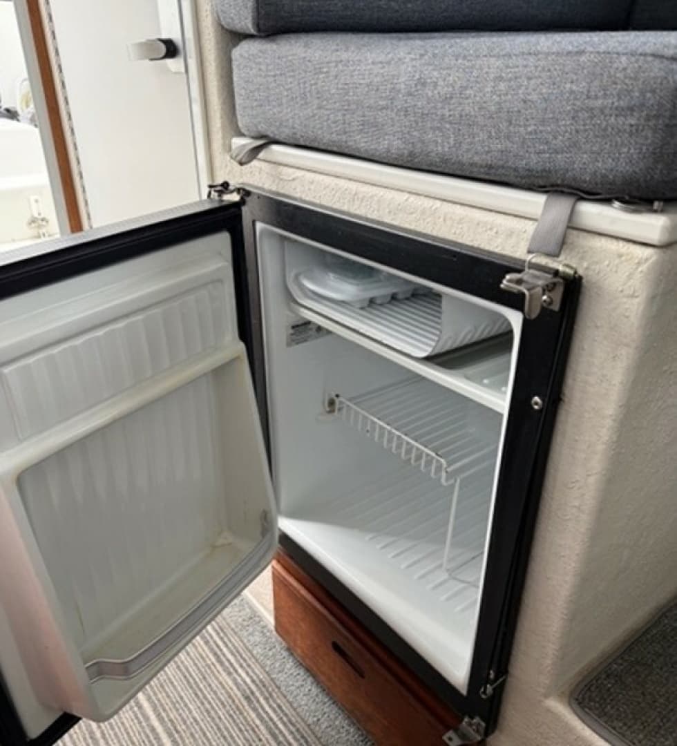 2003 Sea Sport Explorer 2400