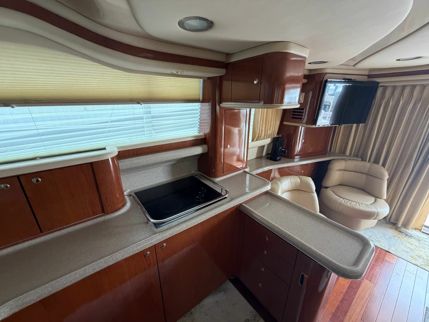 2002 Sea Ray 480 Sedan Bridge